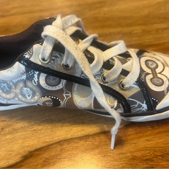 Coach sneakers authentic size 7 - Picture 2 of 9